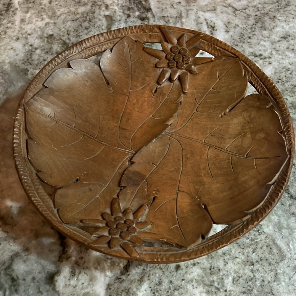 Vintage Handcarved Wood Music Bowl Plays Edelweiss